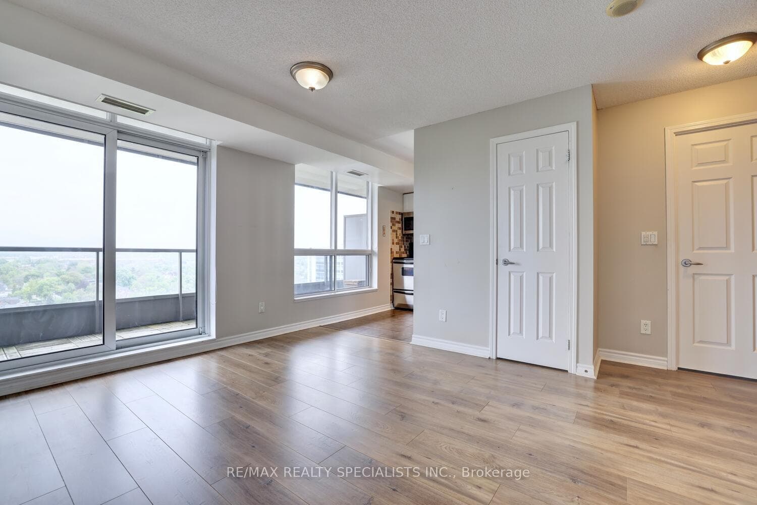 70 High Park Avenue Unit 1401 photo 9