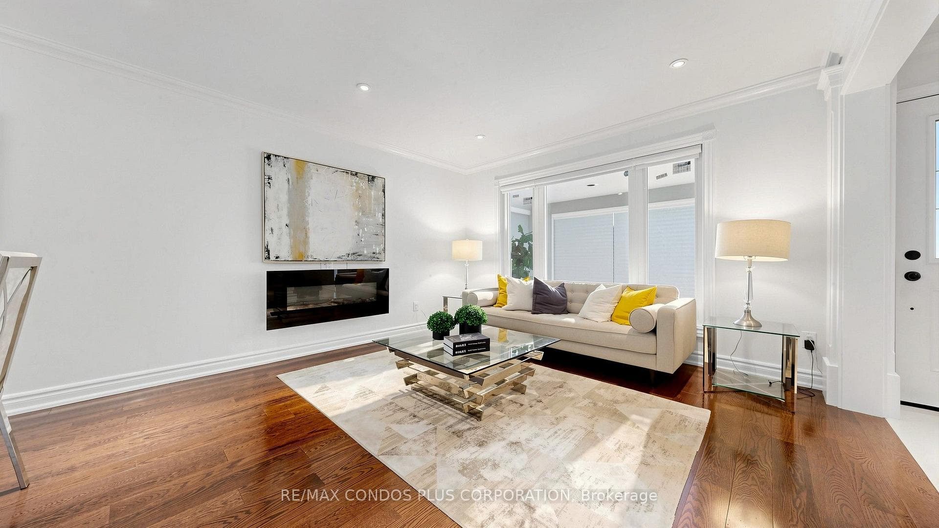 22 Denlow Boulevard photo 6