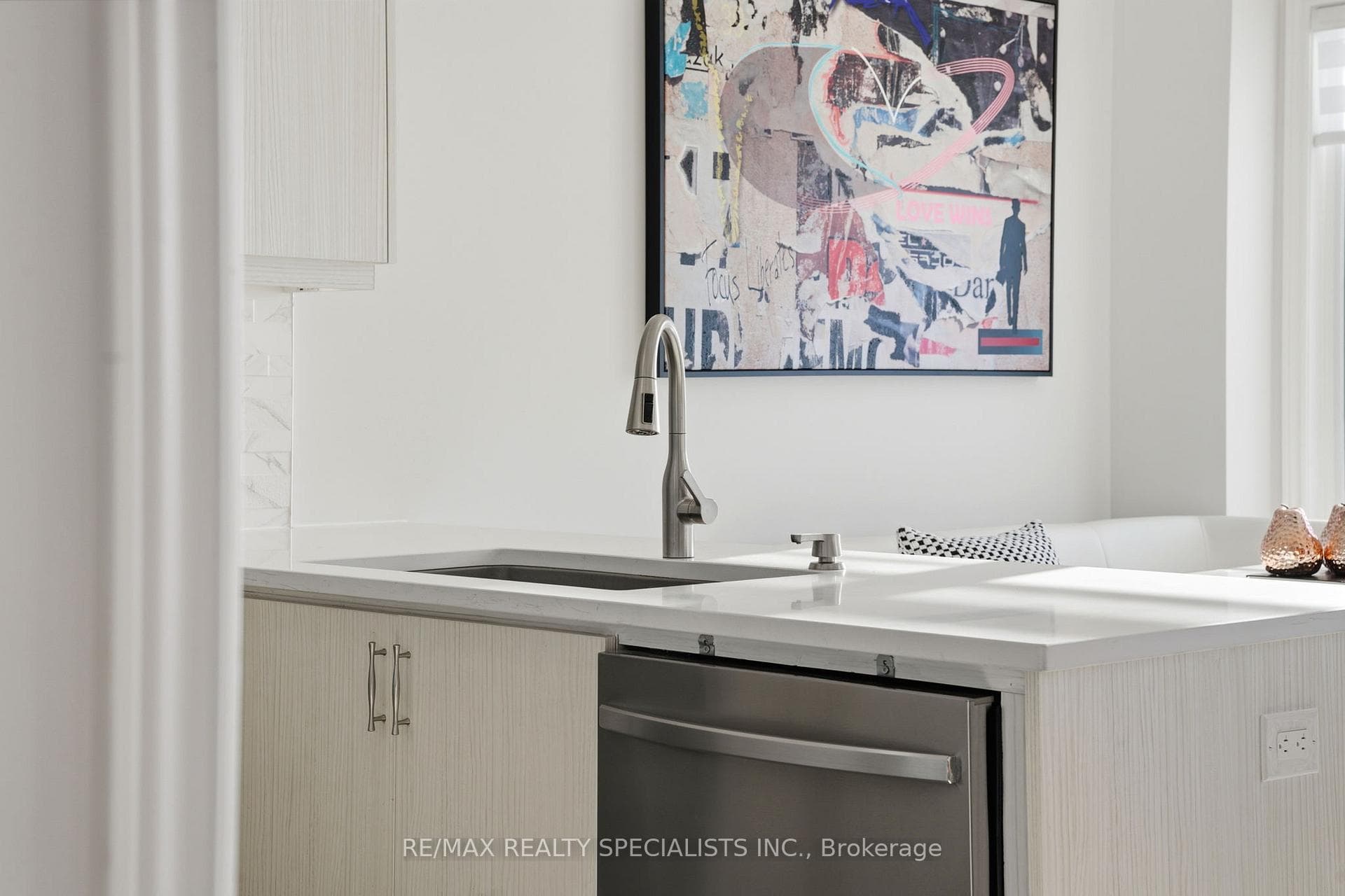 78 Great Falls Boulevard photo 16