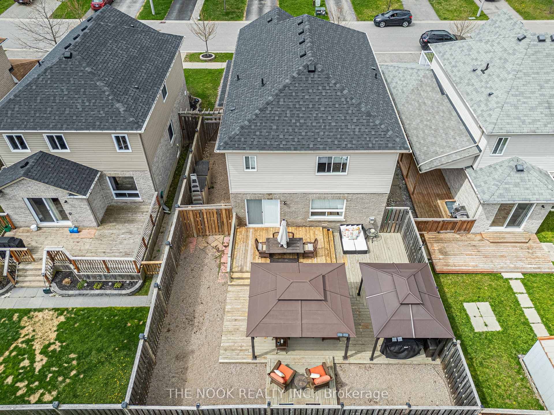 46 Truax Street photo 2