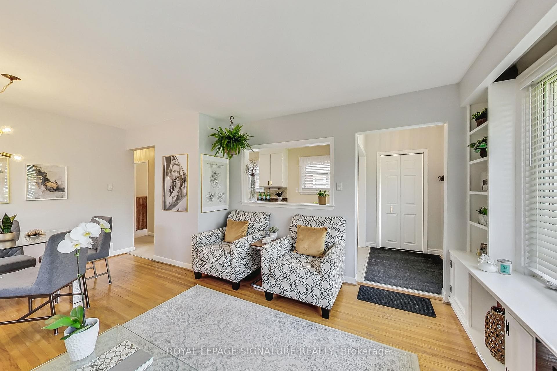 1258 Canvey Crescent photo 7