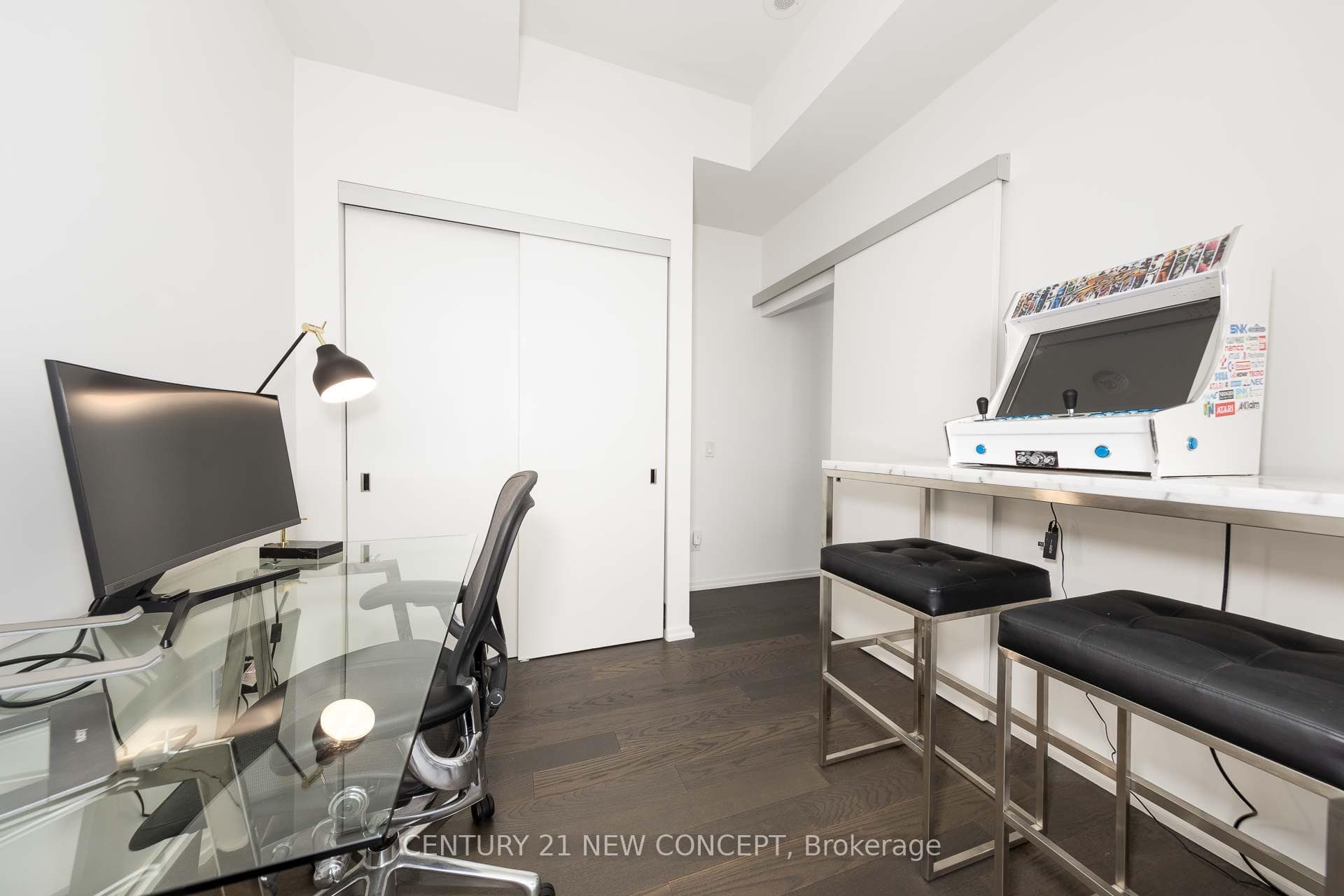 5 Soudan Avenue Unit 1107 photo 18