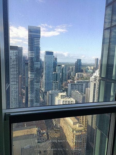 386 Yonge Street Unit 4616 photo 15