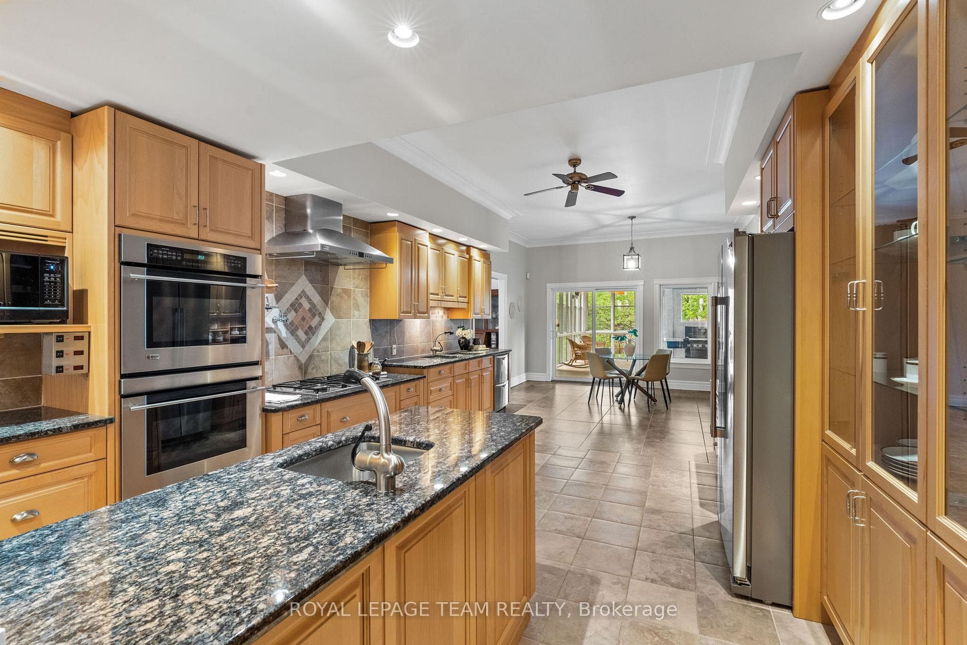 1526 Carsonby Road photo 17