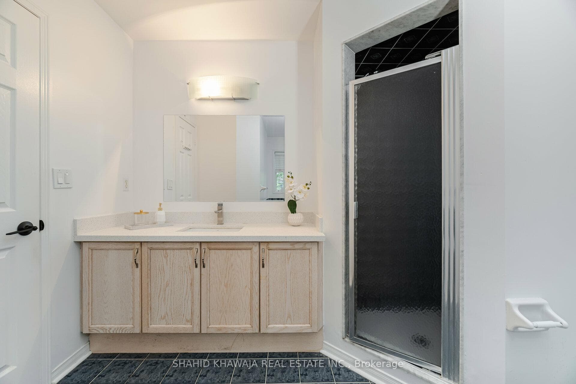 1207 Newell Street photo 32