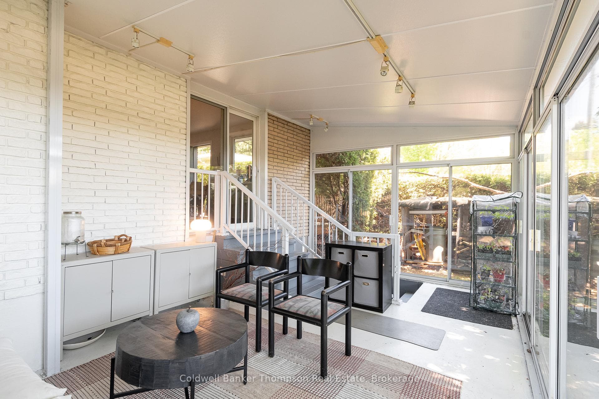 15 Wellington Court photo 24