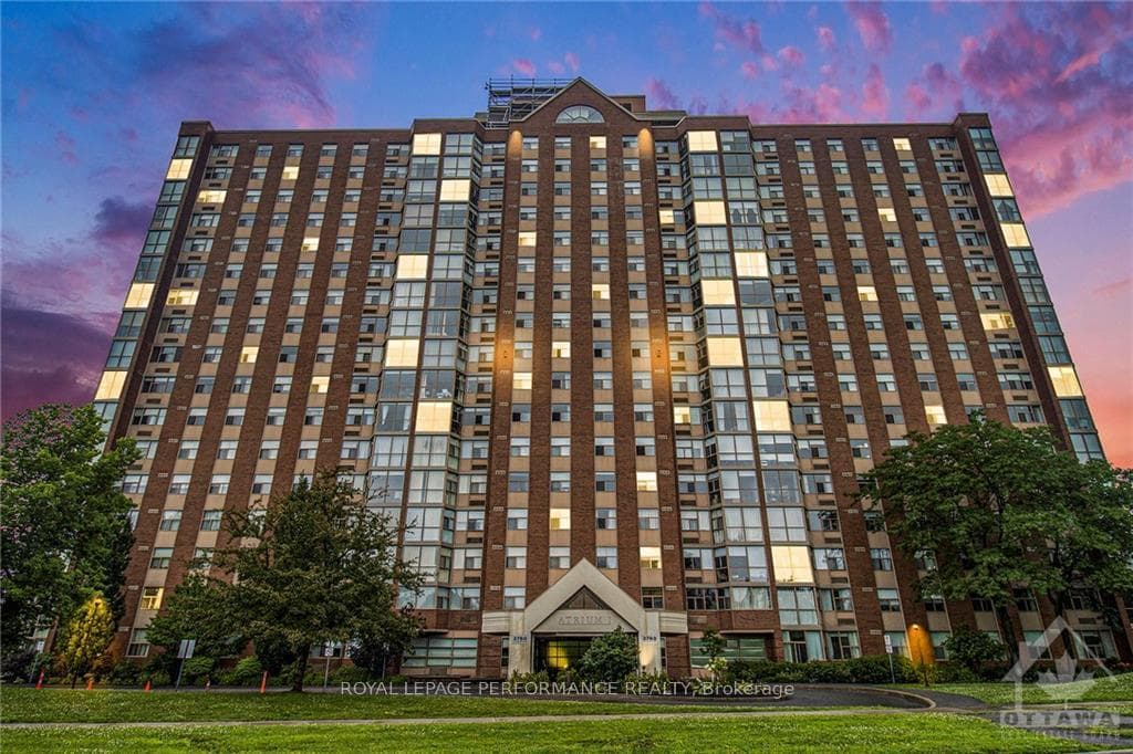 2760 CAROUSEL Crescent Unit 204 photo 29