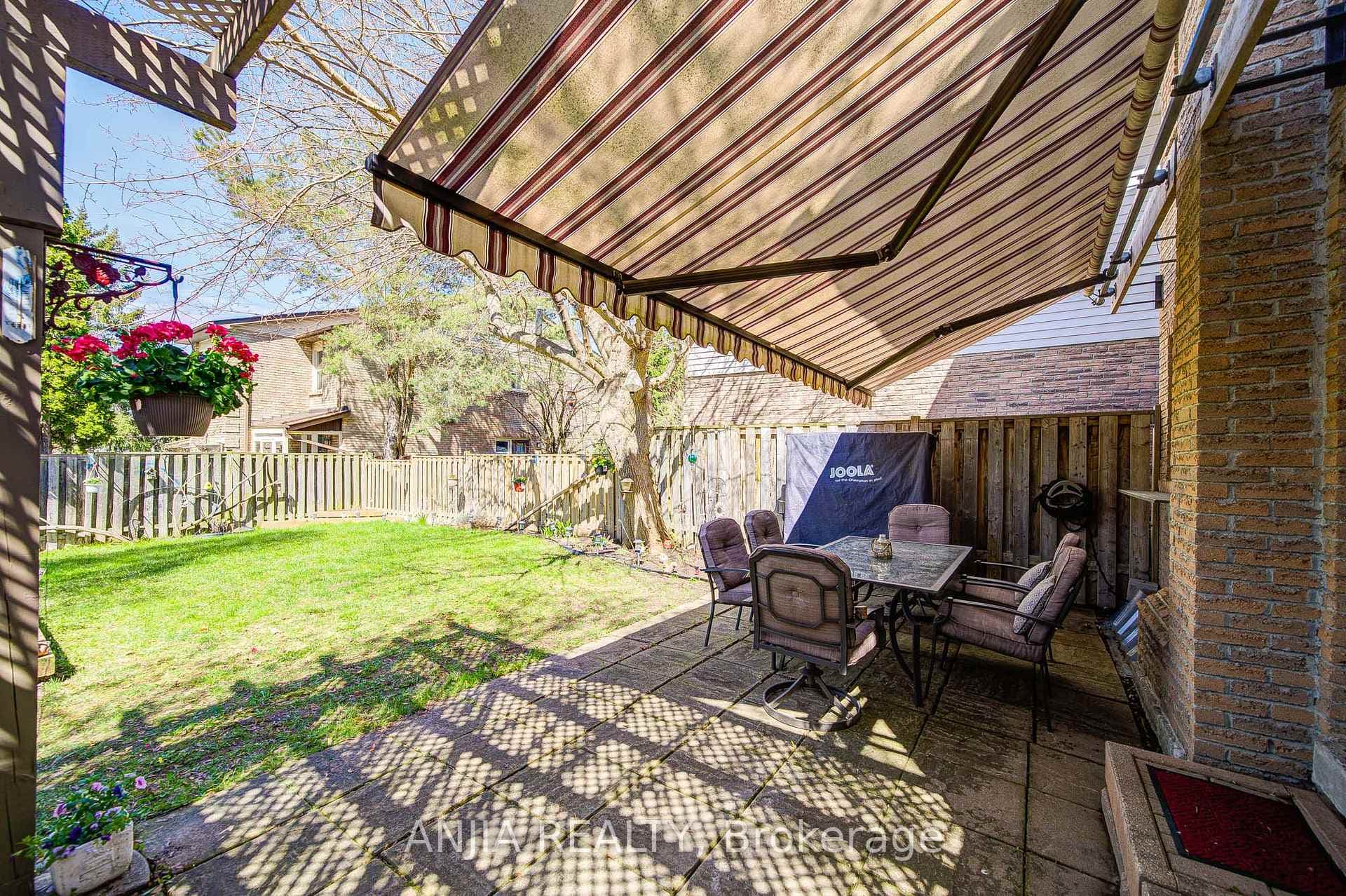 78 Baywood Court photo 45