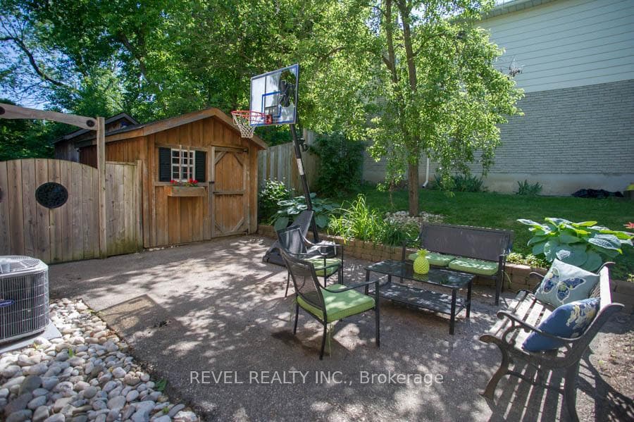 24 Hillcrest Avenue photo 33