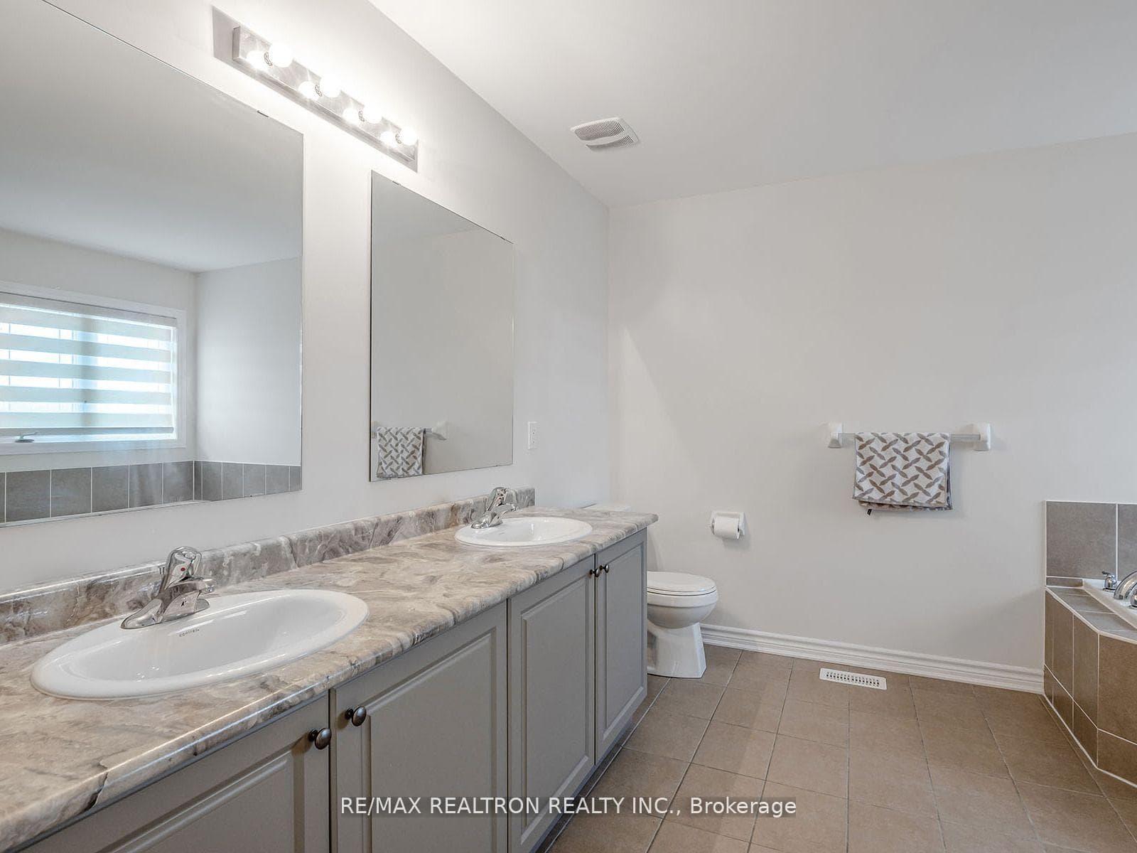 13 Stoddart Street photo 19