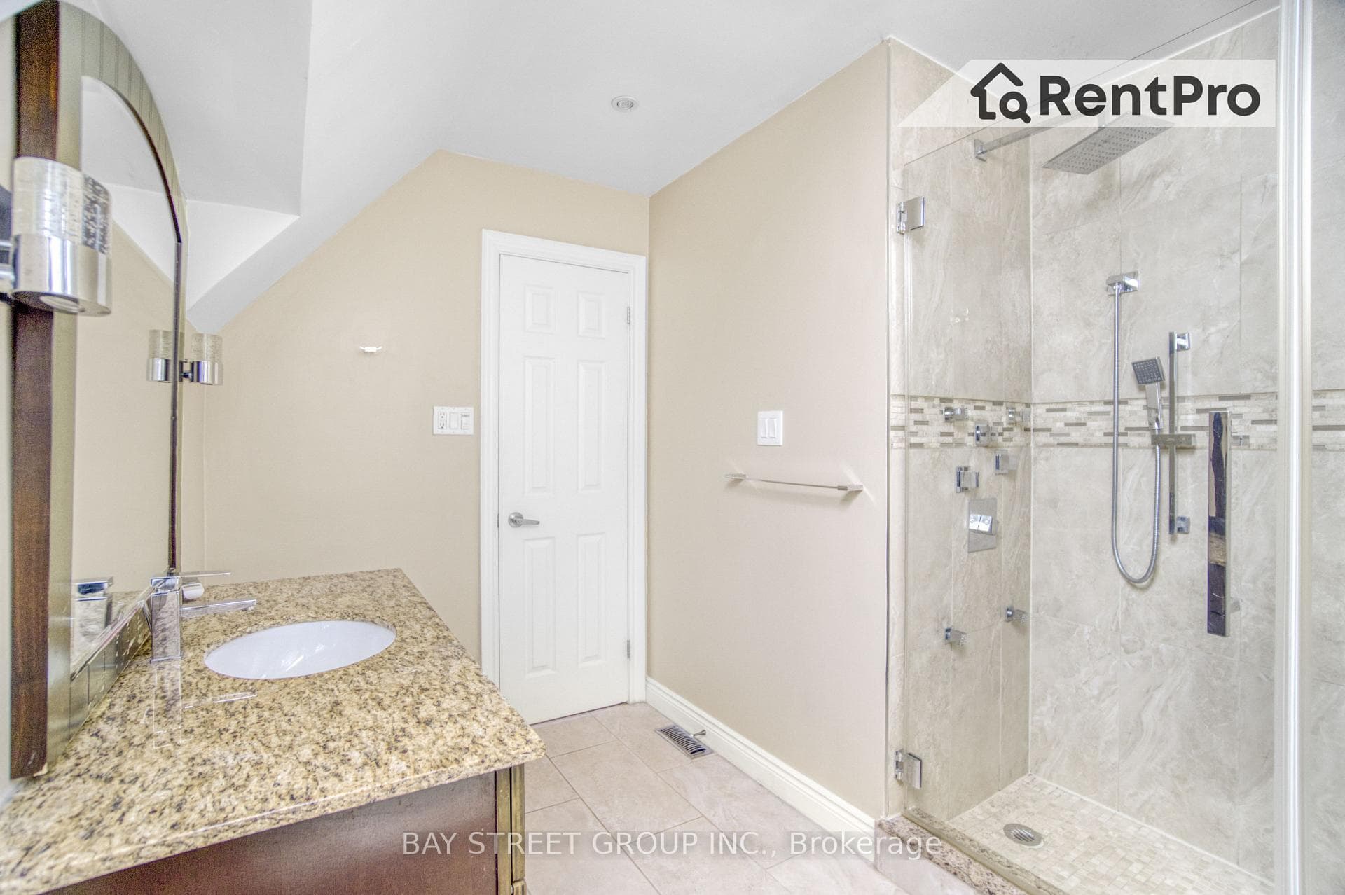 1096 Fieldstone Circle photo 30