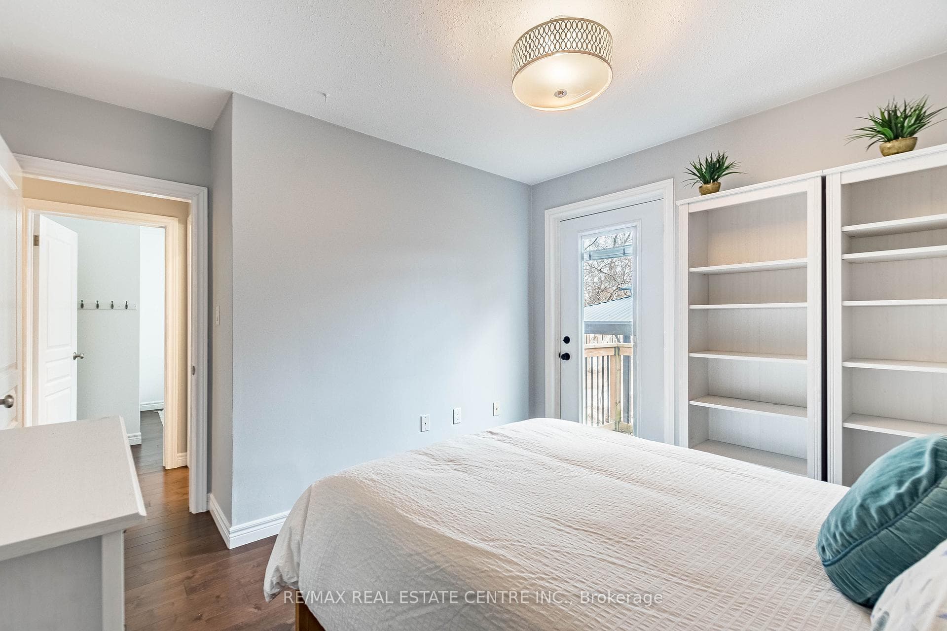 37 Maple Avenue photo 25