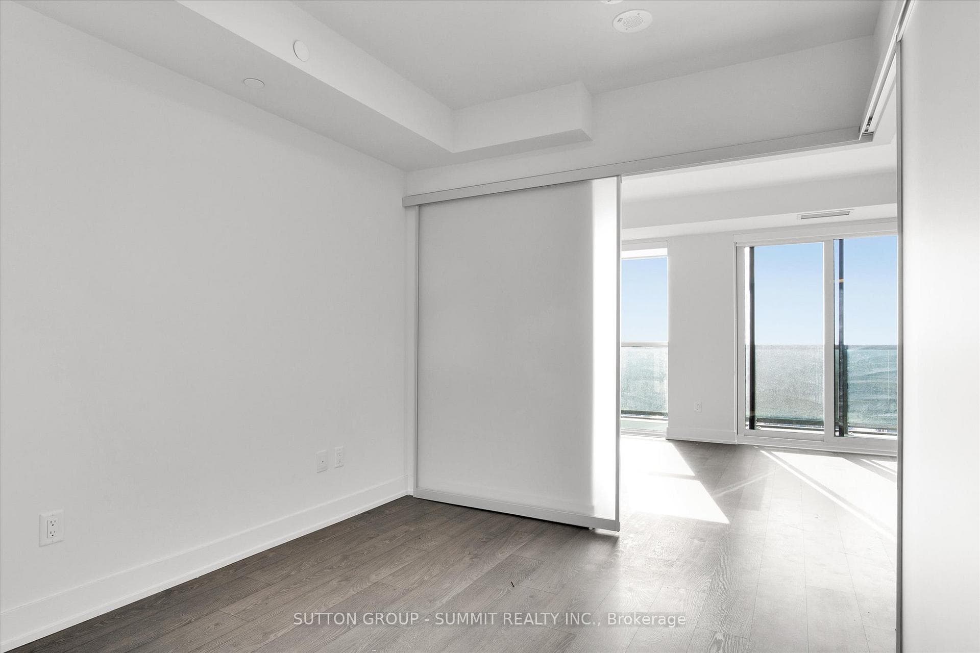 2550 Simcoe Street Unit 2501 photo 19