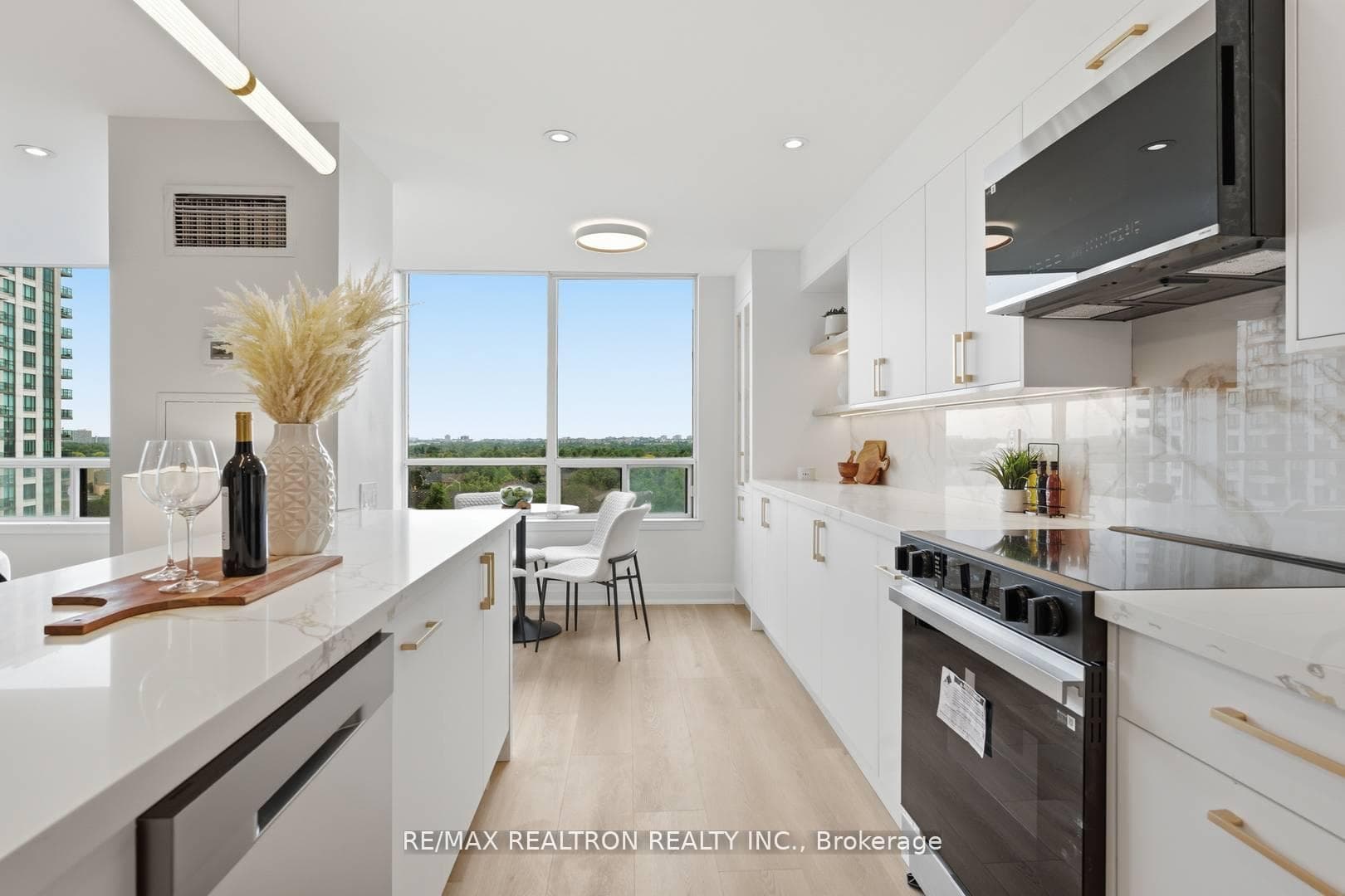110 Promenade Circle Unit 805 photo 14
