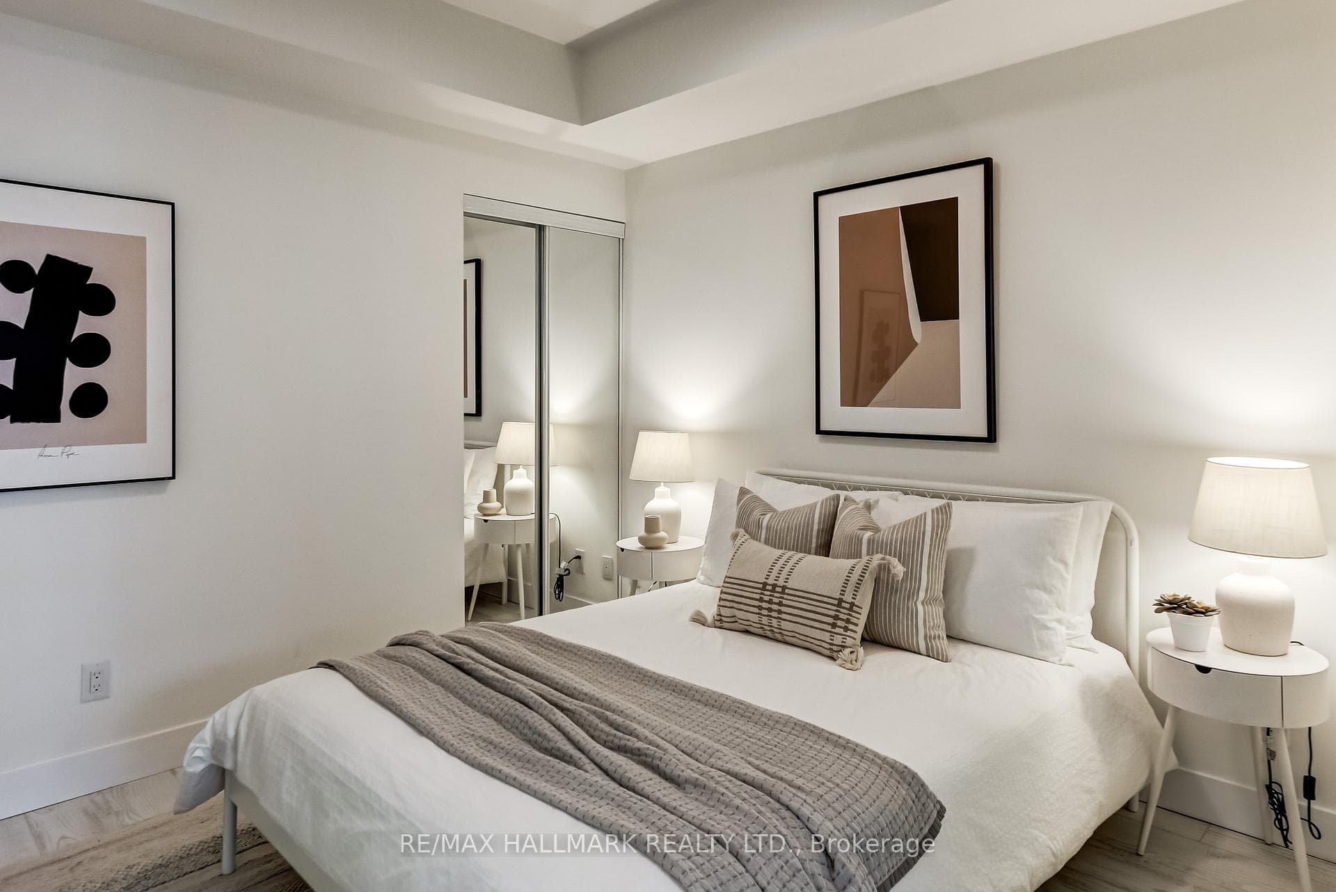 39 Sherbourne Street Unit 307 photo 23