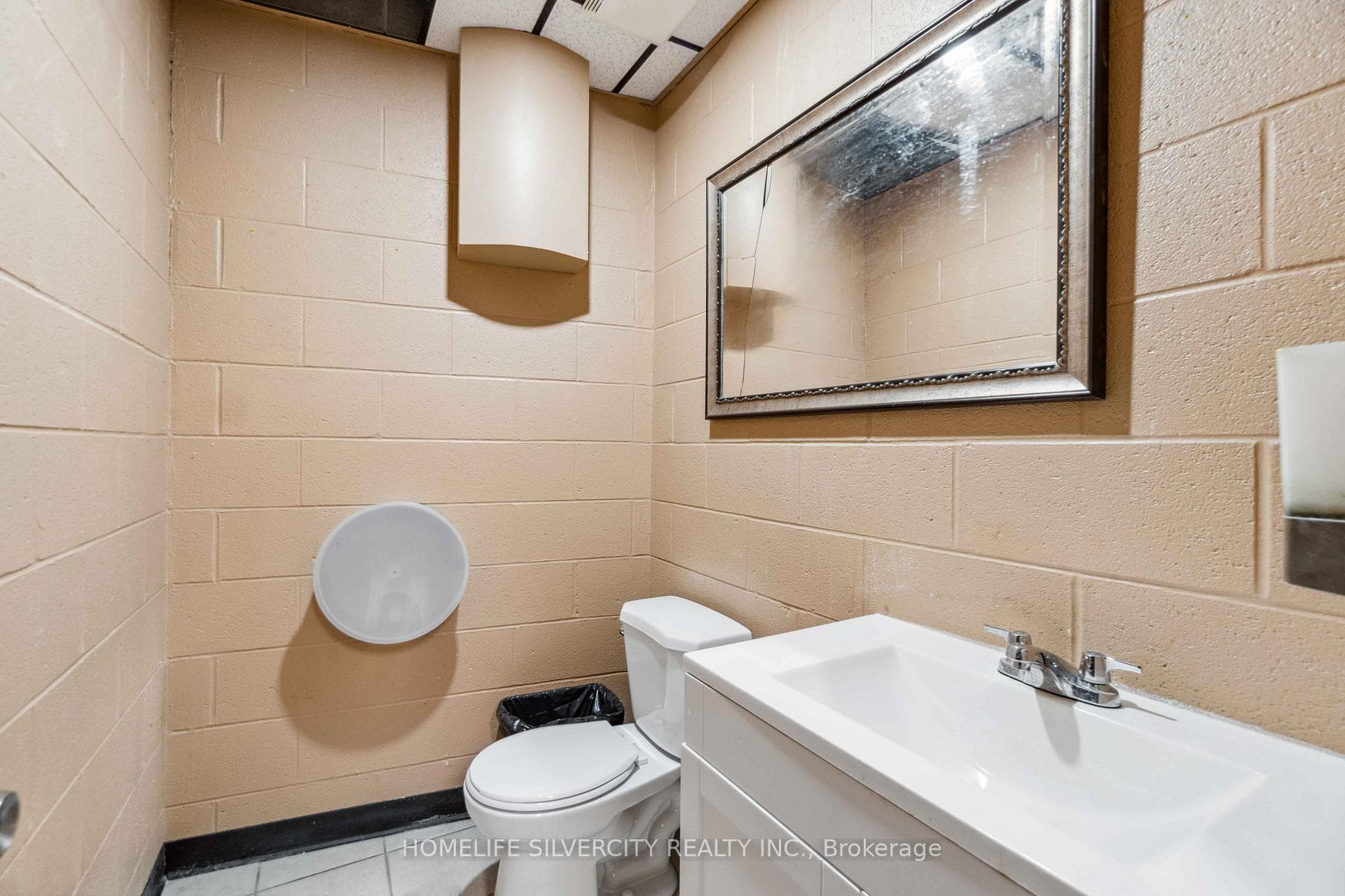 316 Talfourd Street photo 34