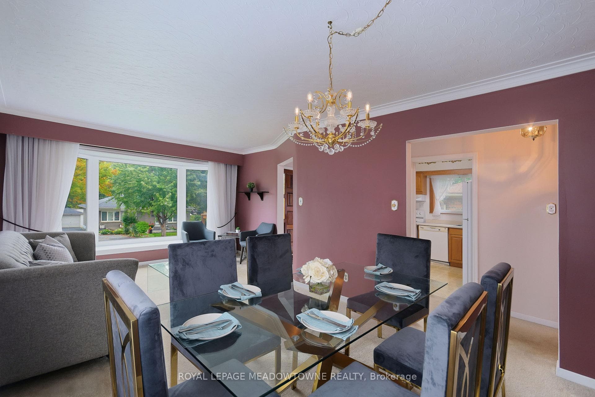 36 Hewson Crescent photo 16