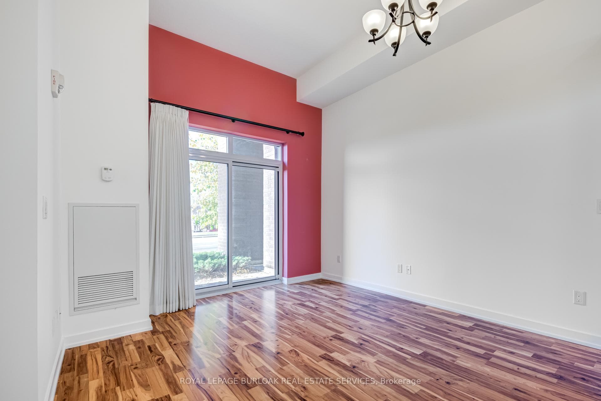 2490 Old Bronte Road Unit 109 photo 5