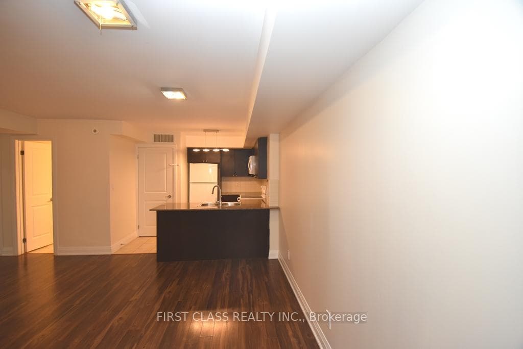 318 John Street Unit 243 photo 7