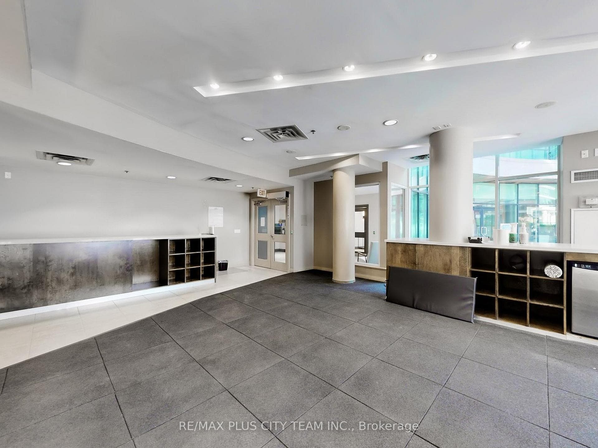 16 Yonge Street Unit 502 photo 36