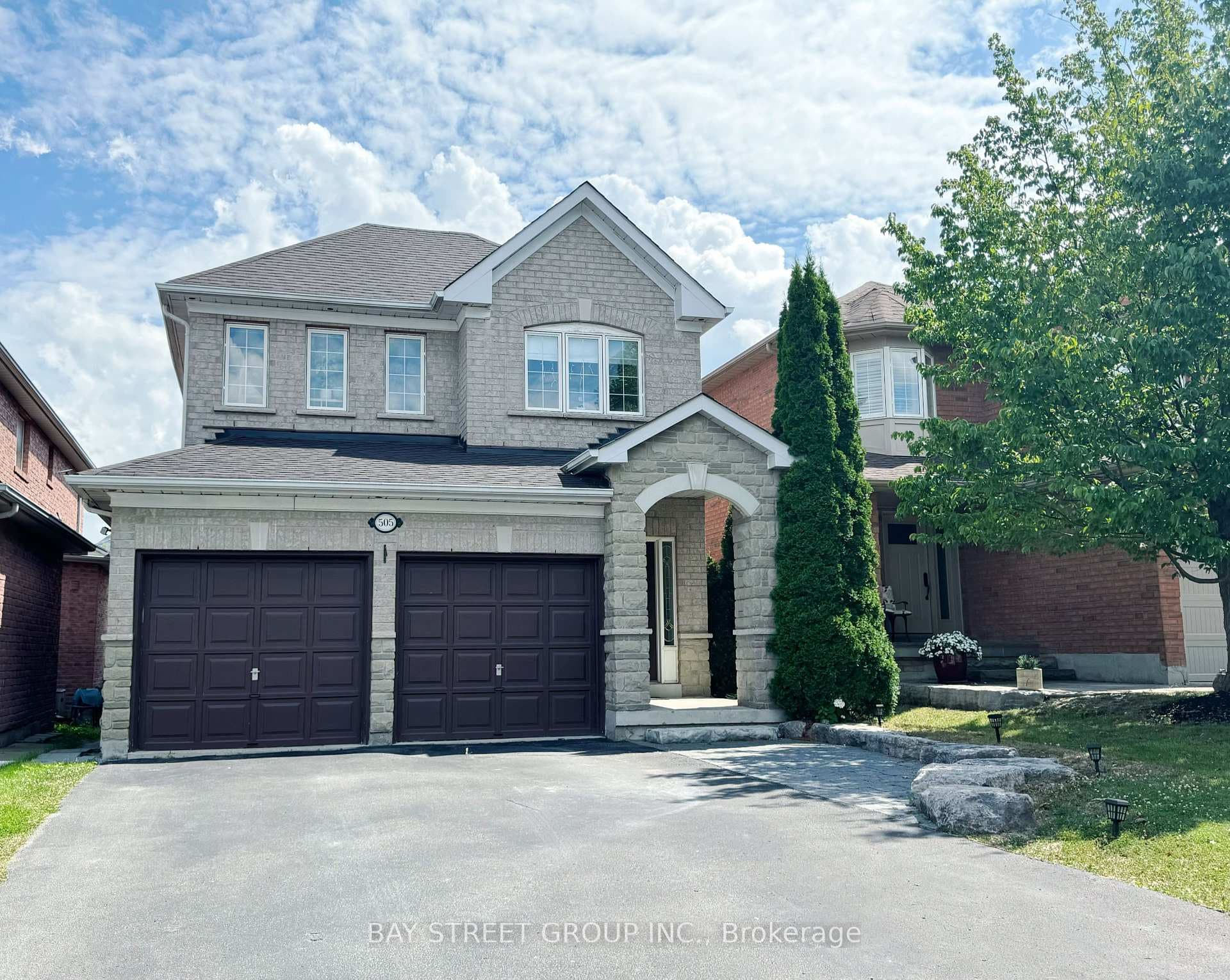 505 Menczel Crescent photo 1