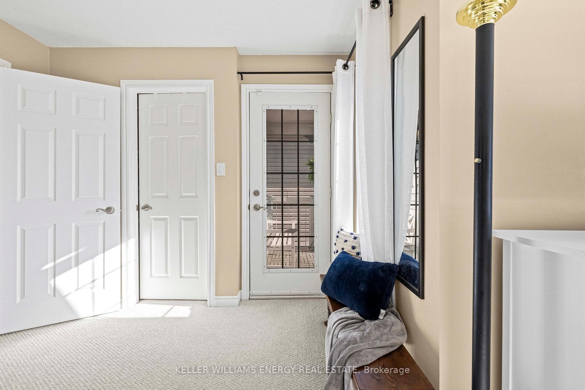 71 Sandford Crescent photo 24