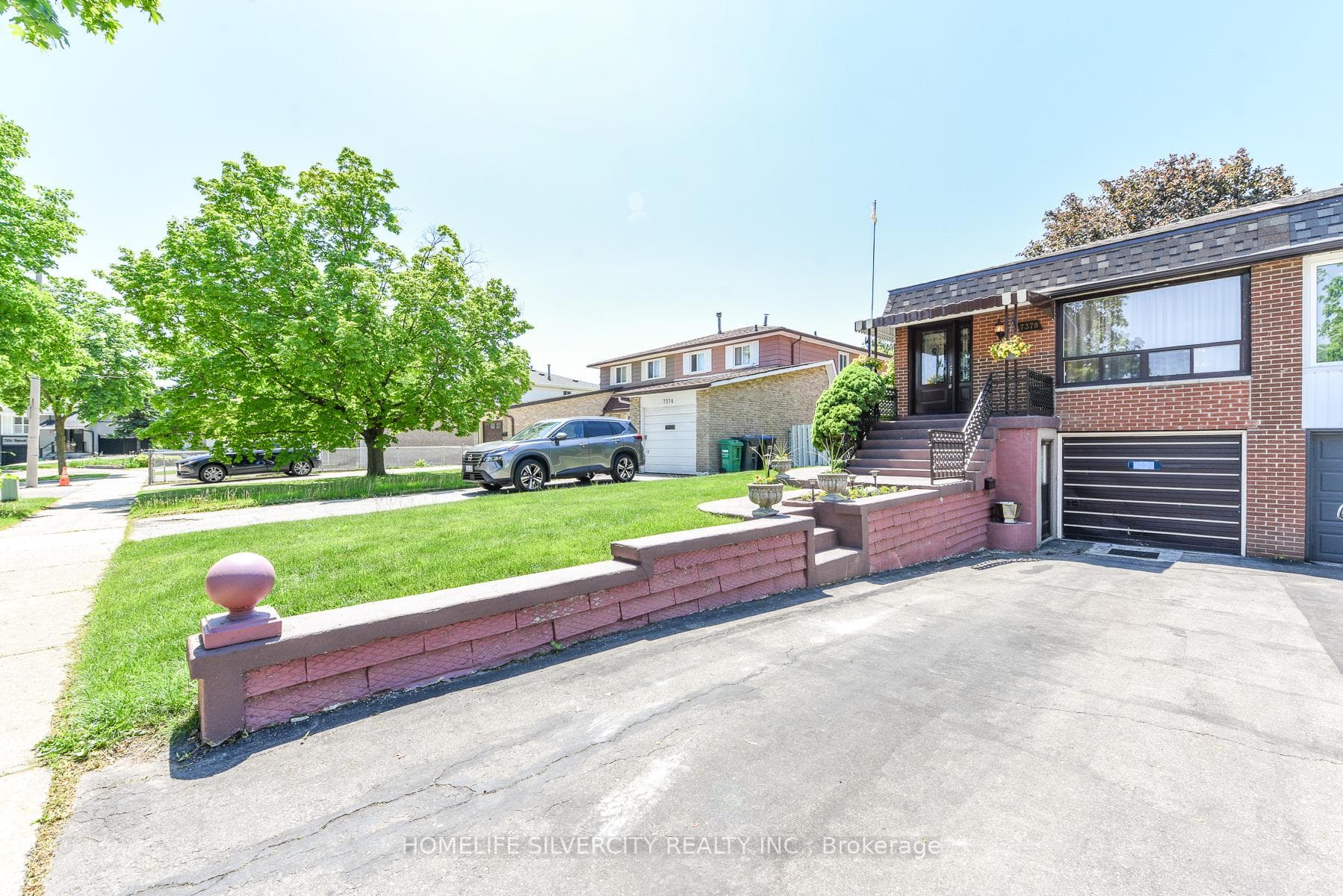 7378 Bybrook Drive photo 2