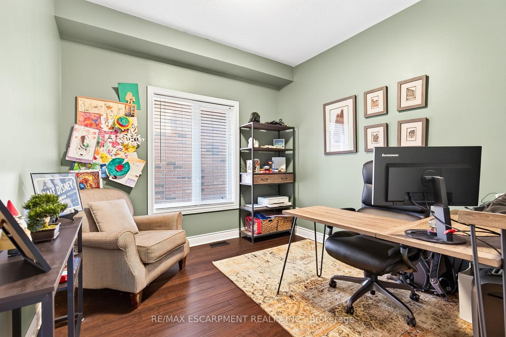 16 Watercliff Place photo 10