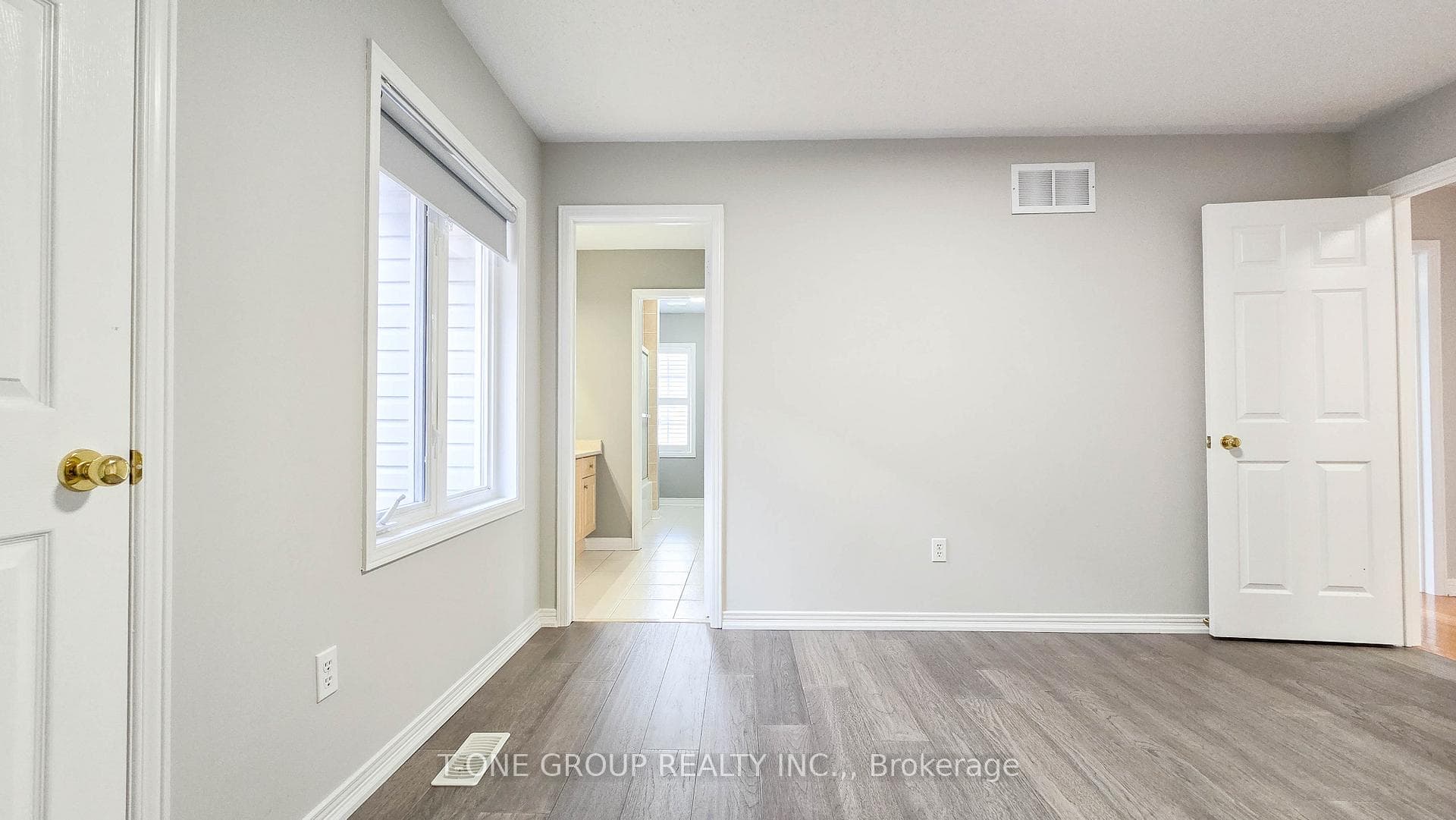 106 Castleglen Boulevard photo 27
