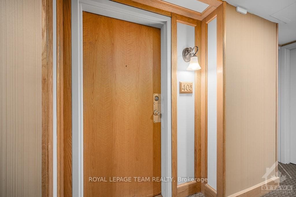 320 CRICHTON Street Unit 405 photo 15