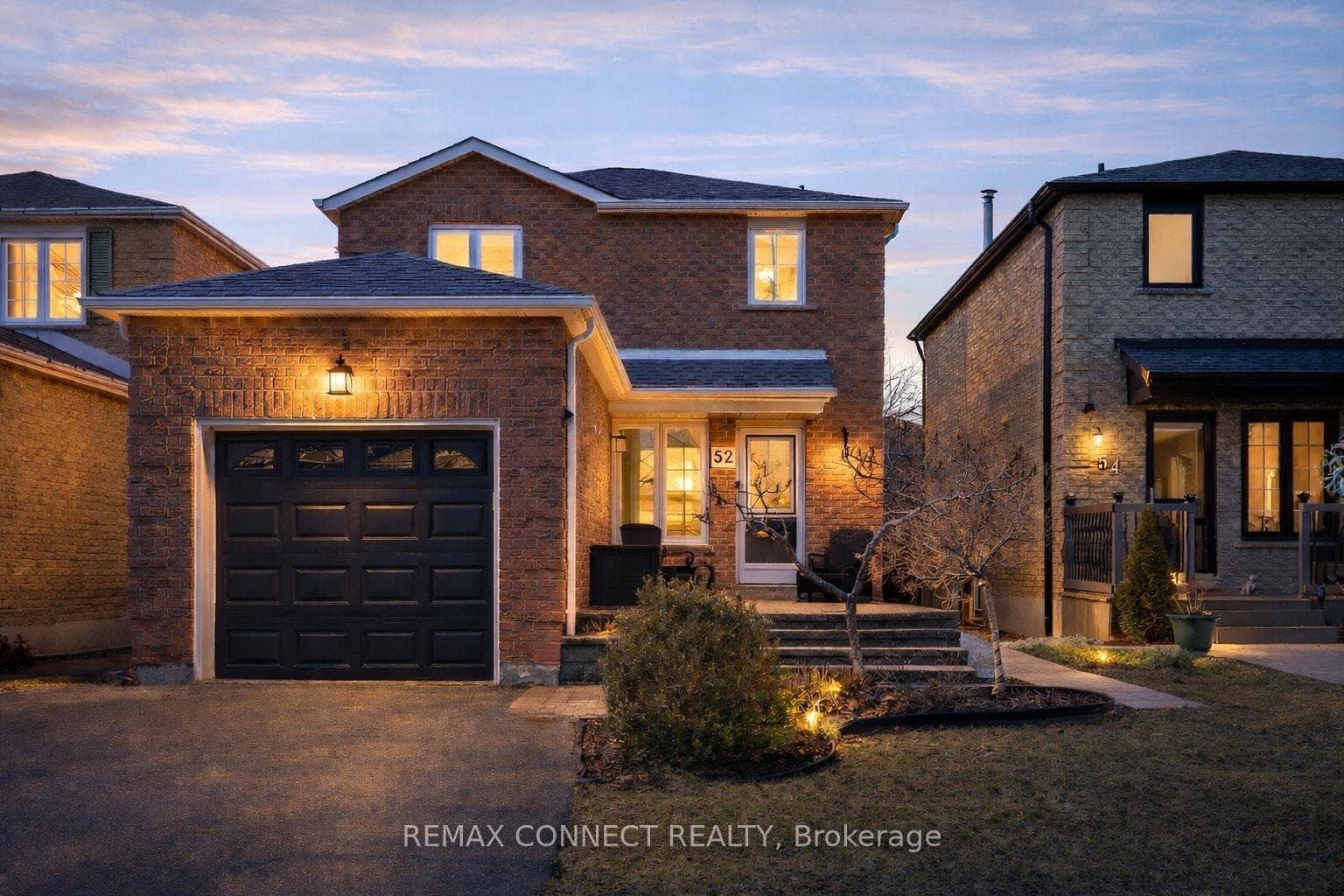 52 Marshall Crescent photo 2