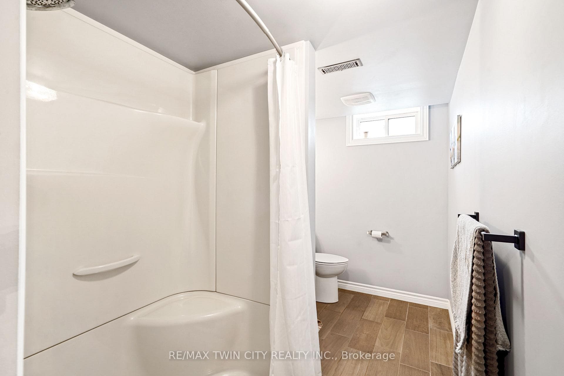 20 Marvin Avenue photo 27