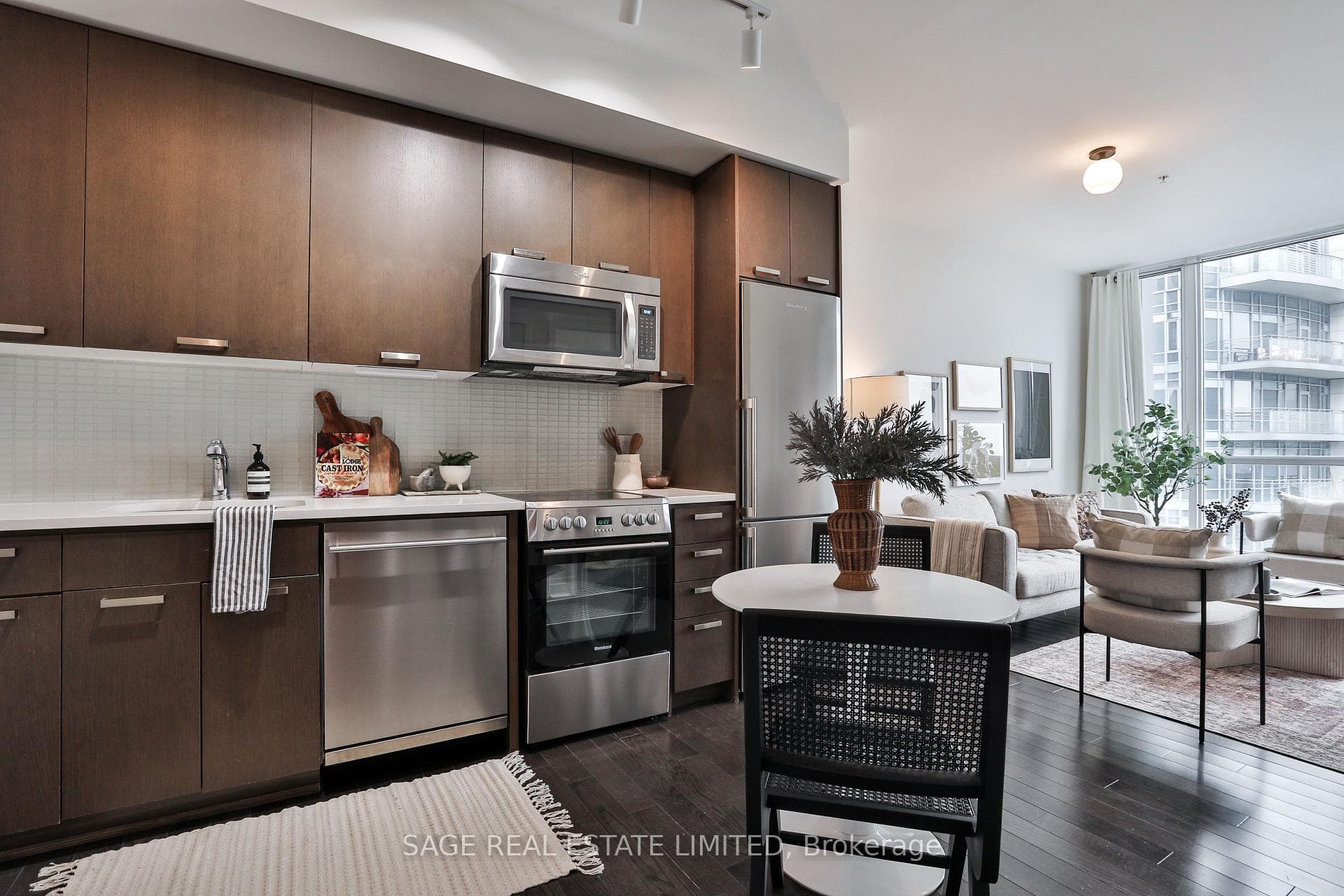 295 Adelaide Street Unit 4511 photo 6