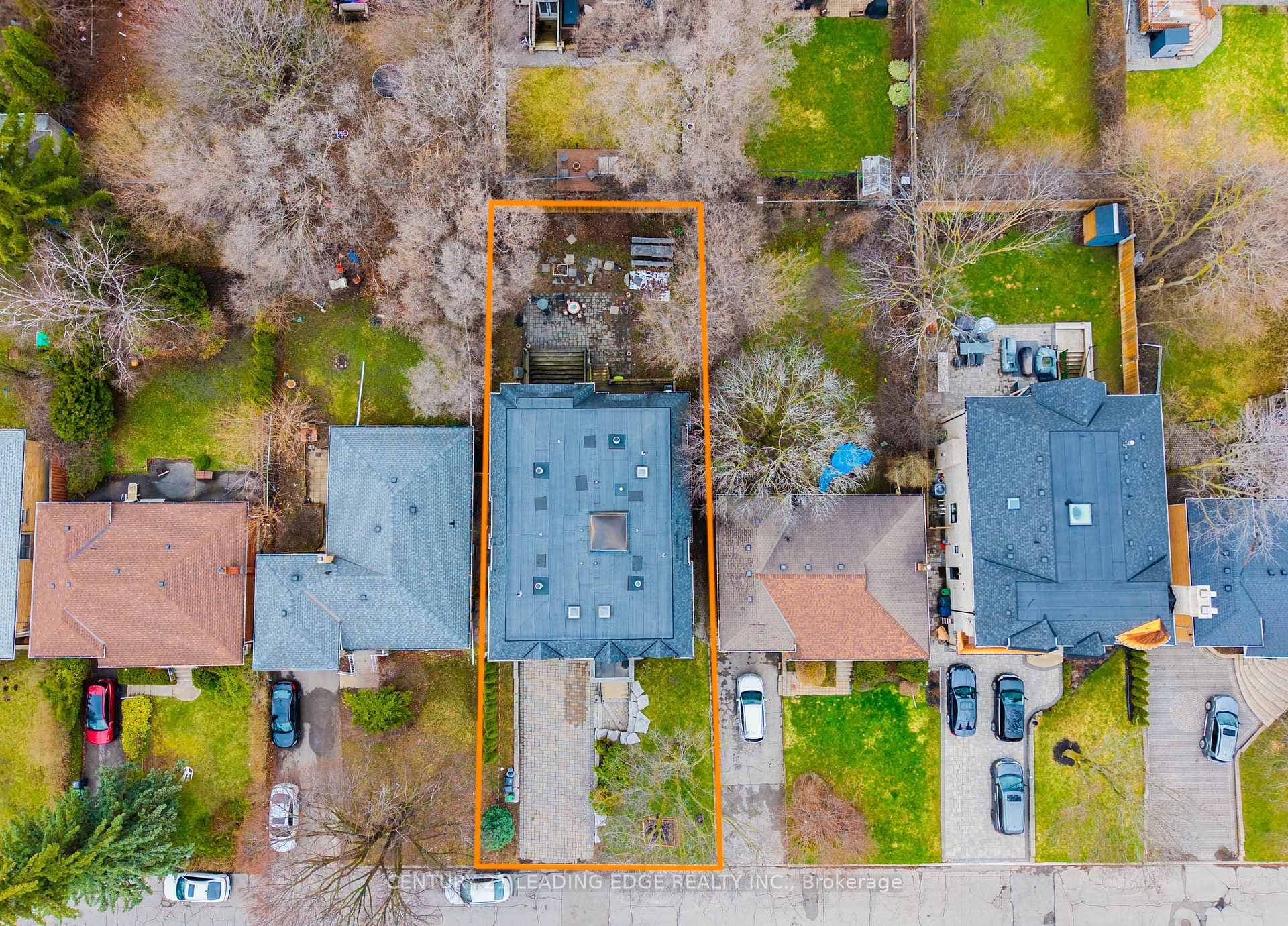 256 Park Home Avenue photo 4