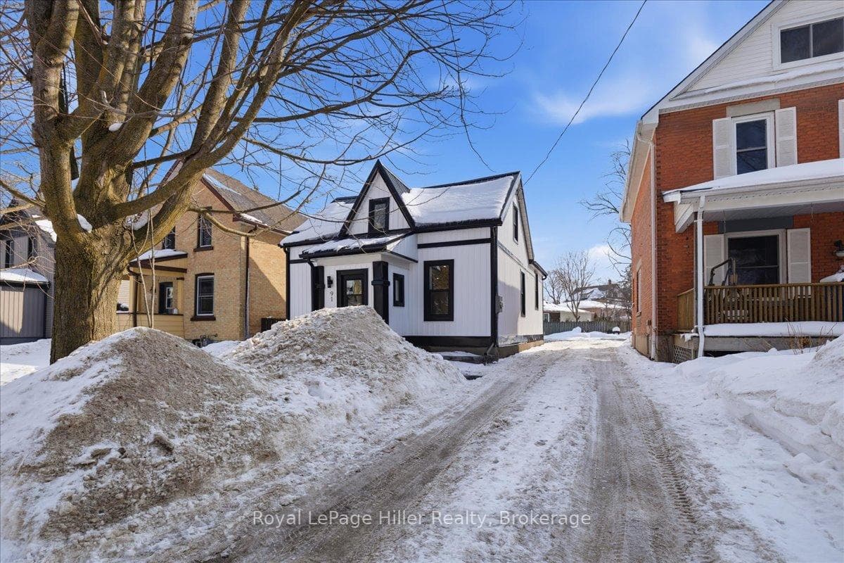 Shared Laneway to Back Driveway and Parking