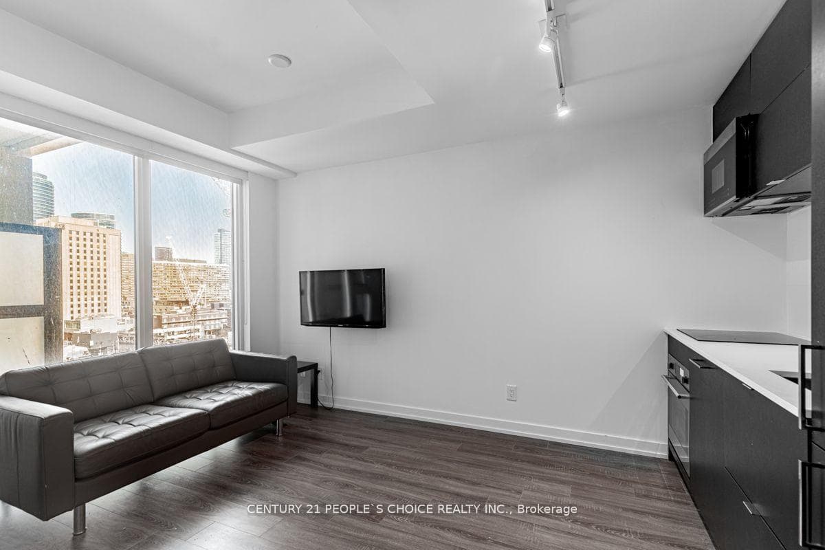 20 Edward Street Unit 921 photo 9