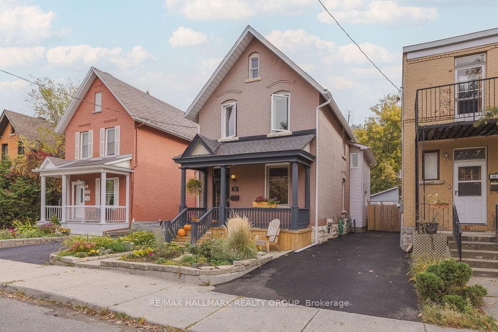 38 Elm Street photo 1