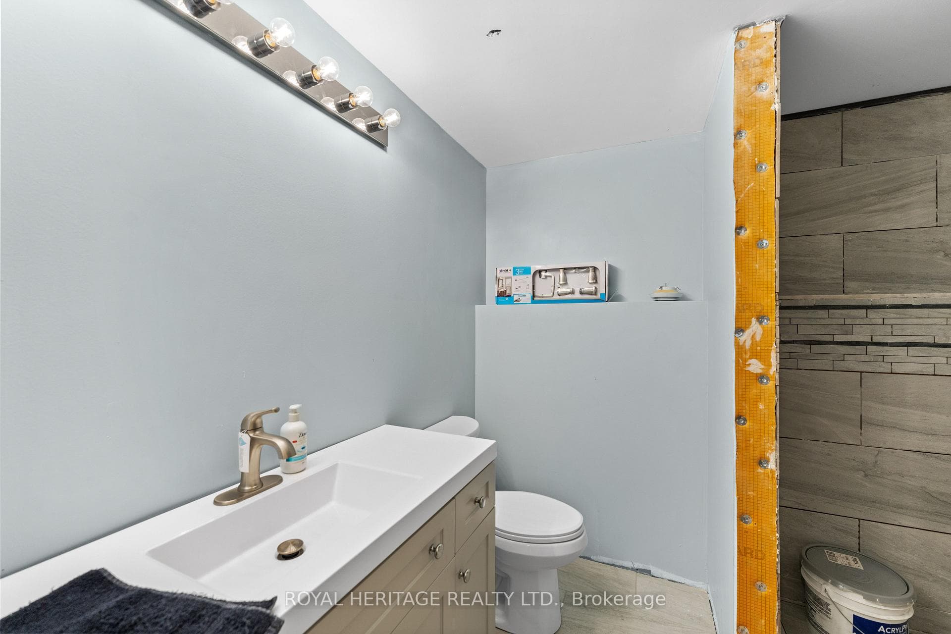 131 1/2 King Street photo 26