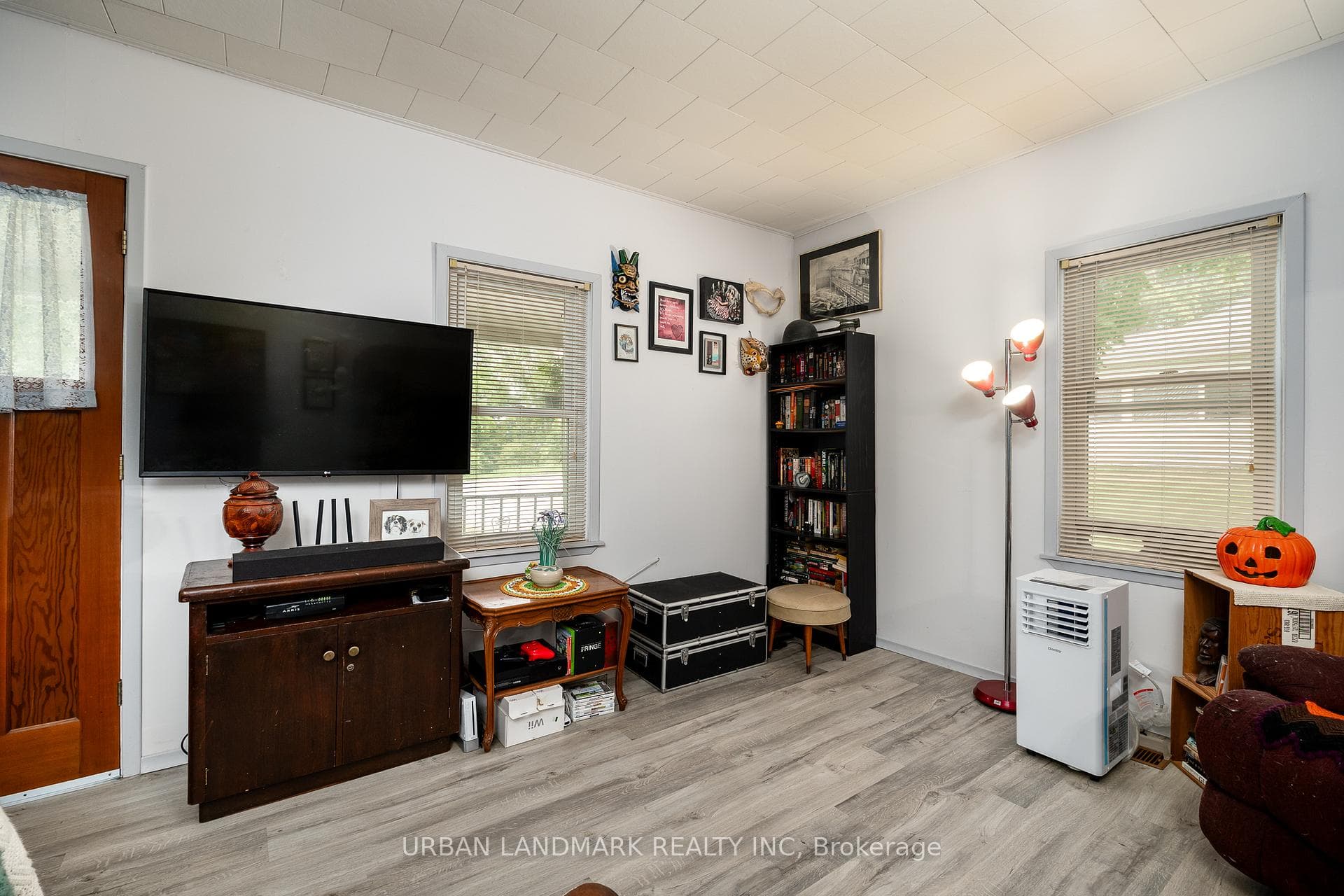 41 Dingman Street photo 13