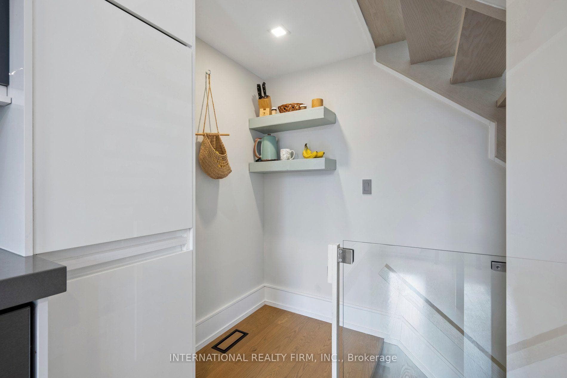 39 Wilmington Avenue photo 14