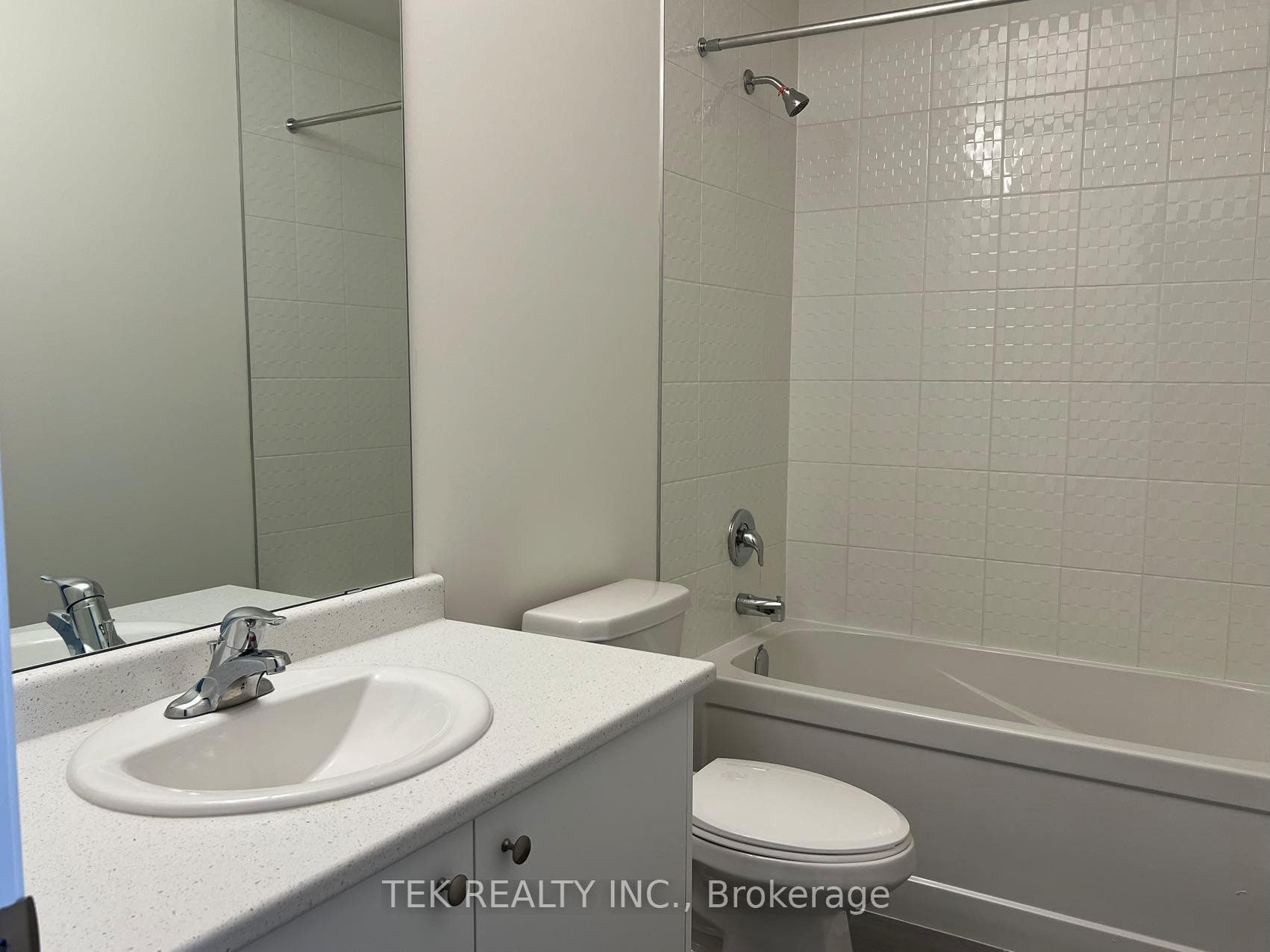 105 Mccague Avenue photo 13