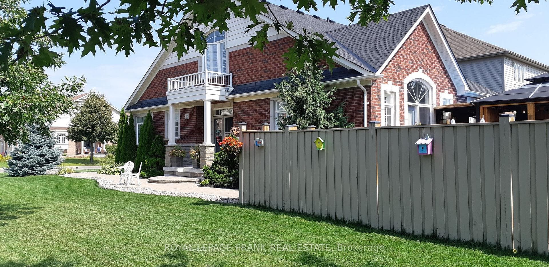 110 Piper Crescent photo 47