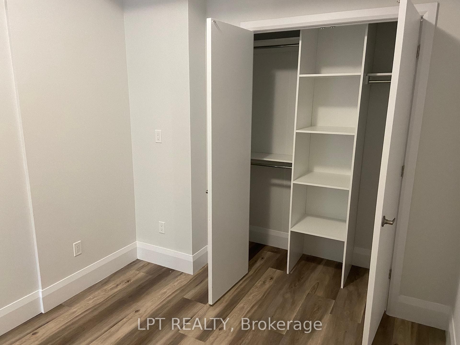51 David Street Unit 502 photo 8
