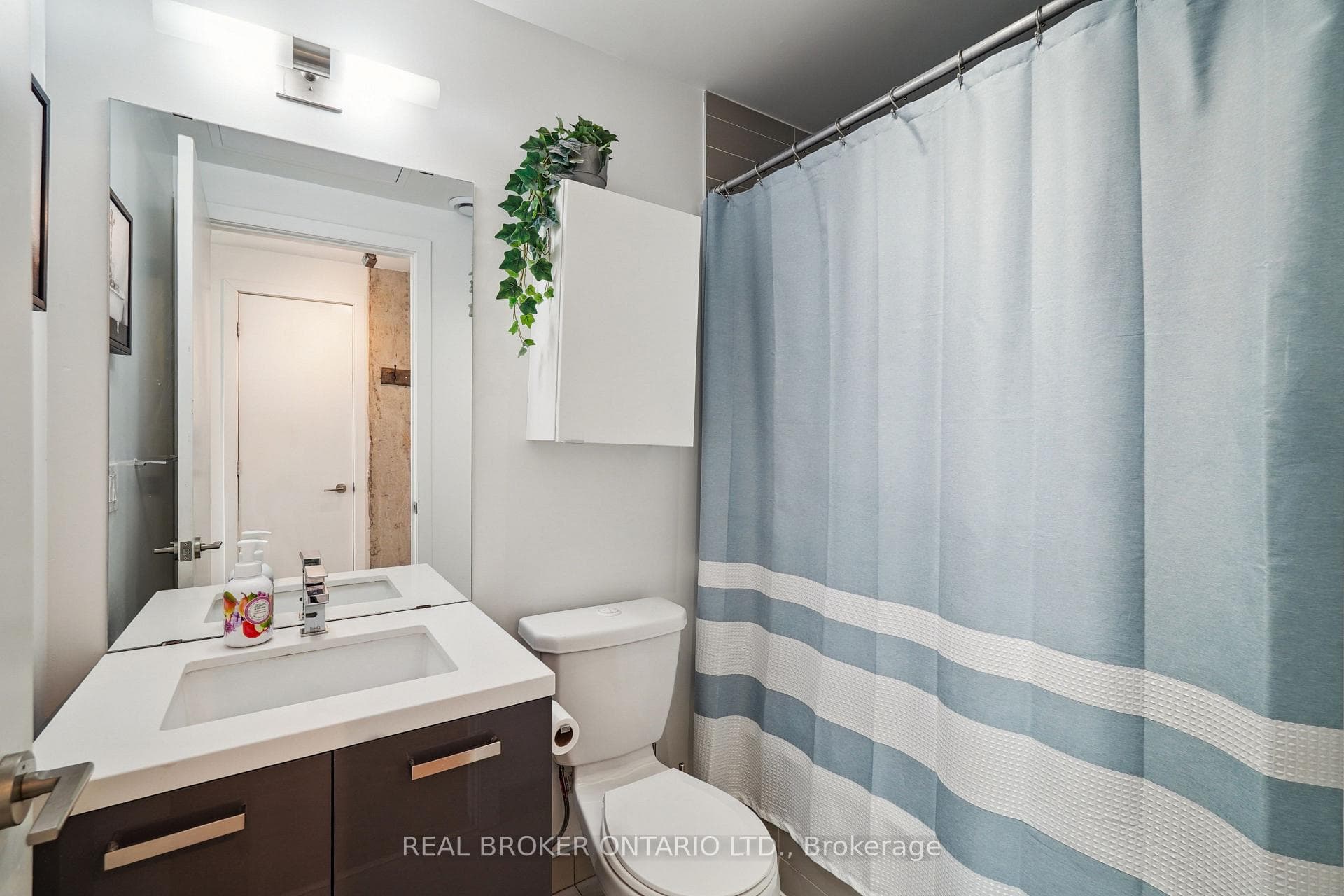 11 Charlotte Street Unit 2504 photo 26