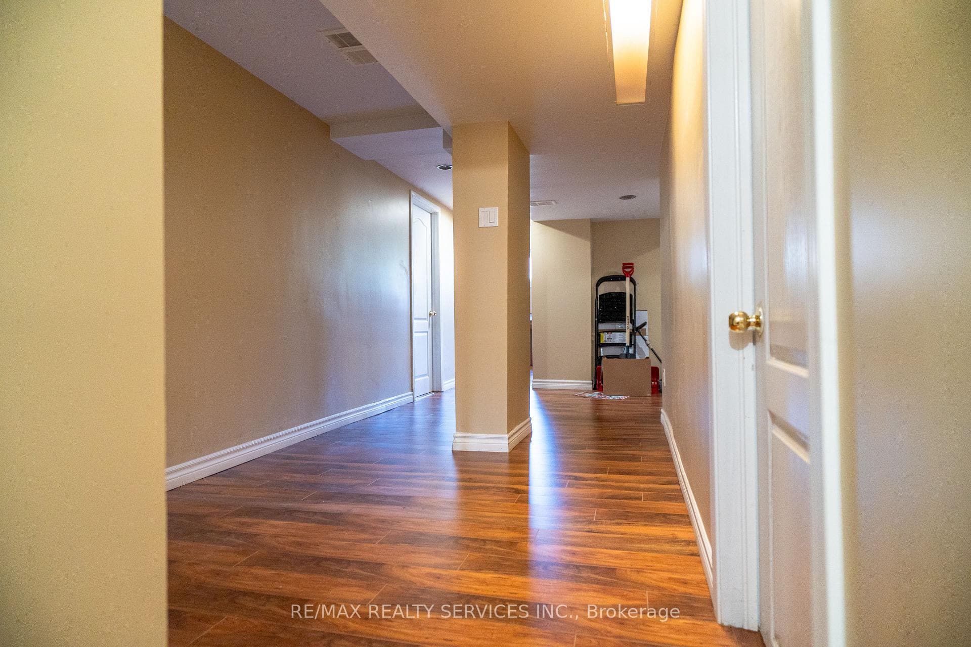 64 Milford Haven Drive photo 29