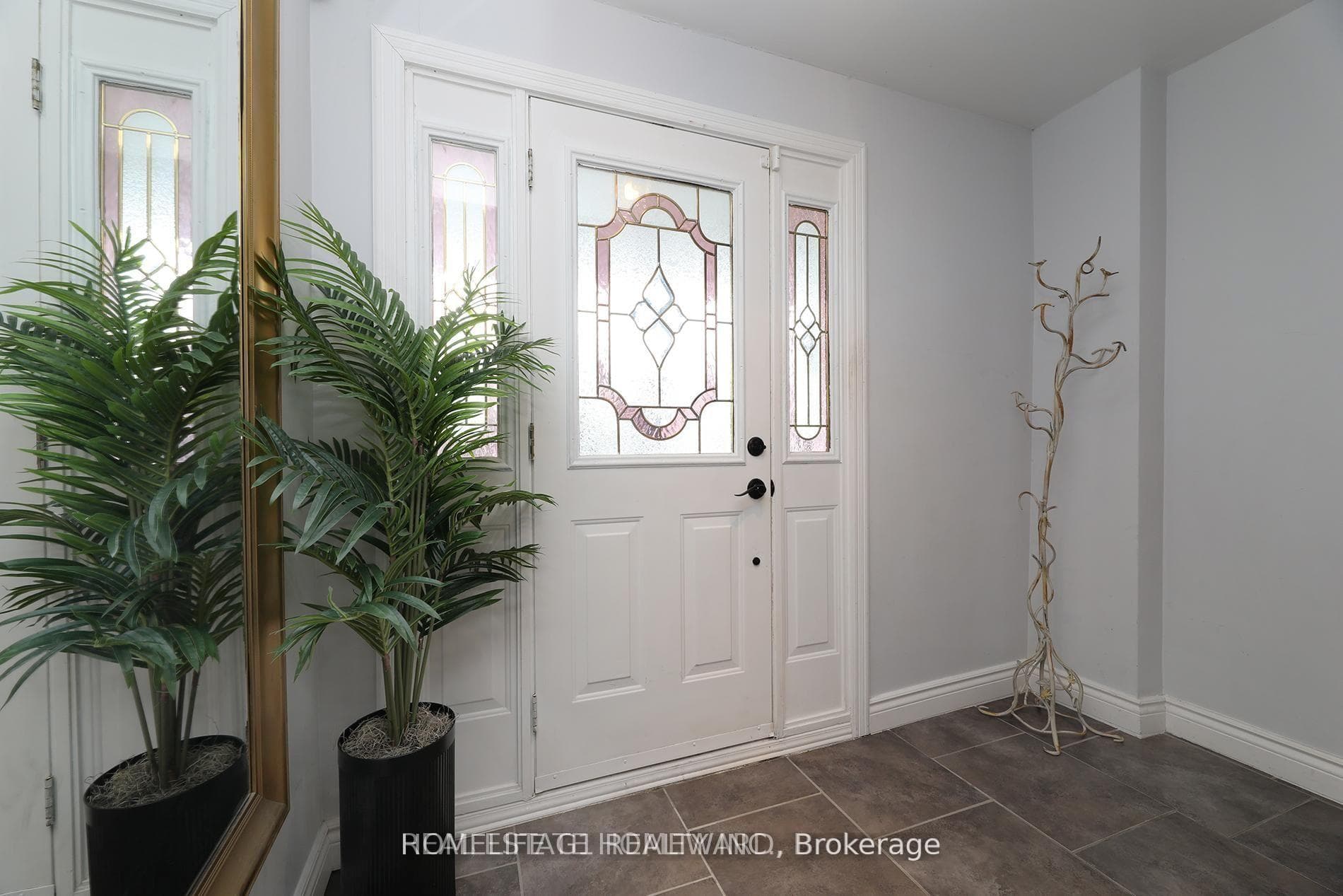 34 Mystic Avenue Unit UPPER photo 5