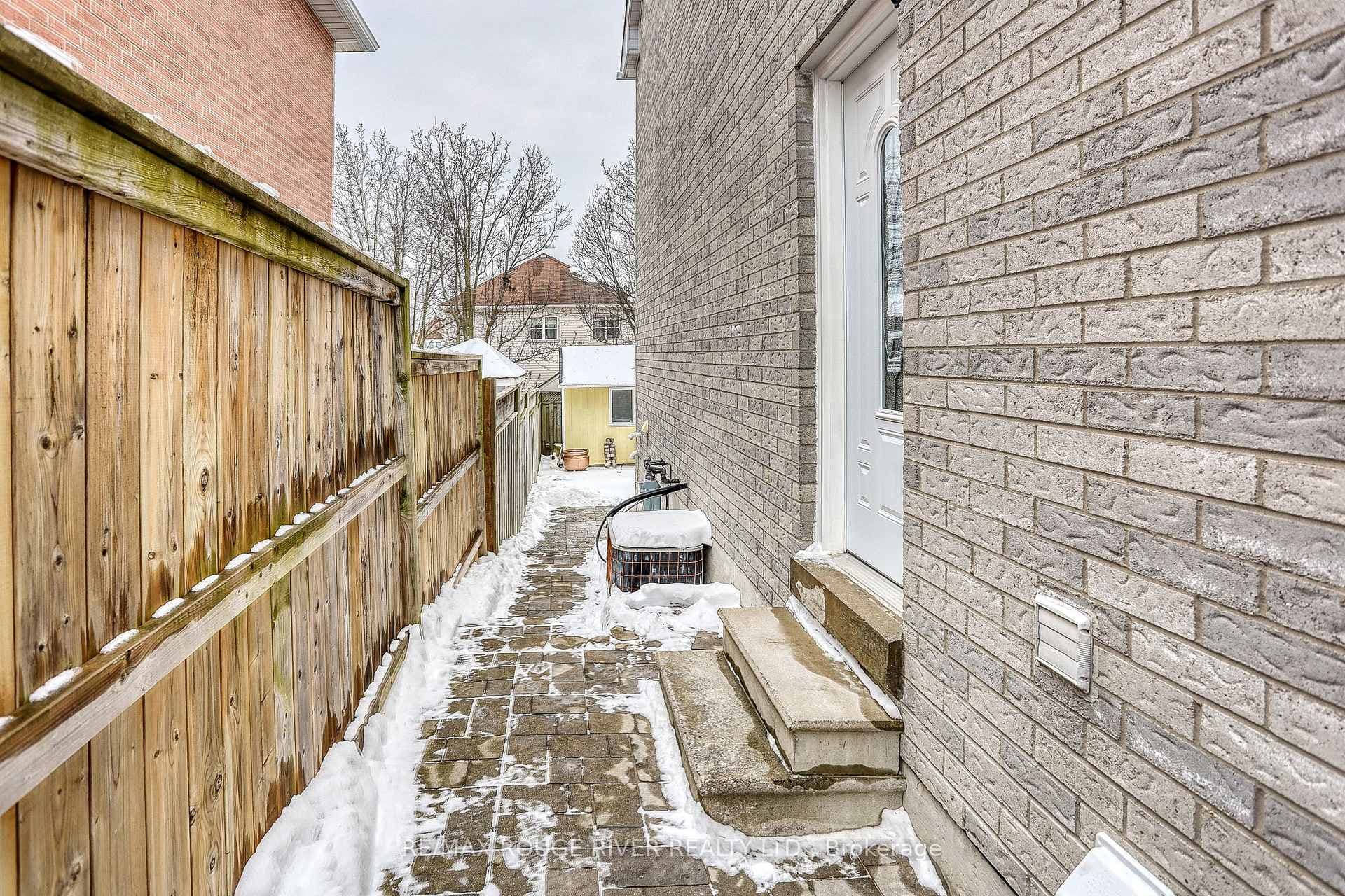537 Whistler Drive photo 36
