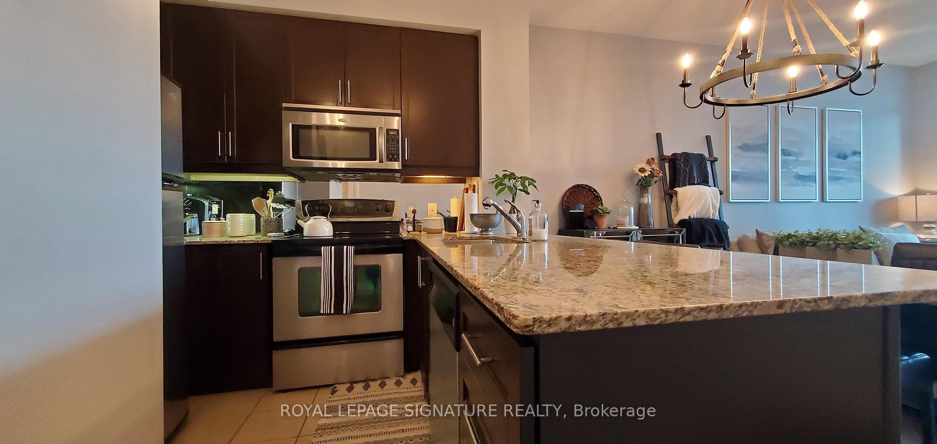 80 Absolute Avenue Unit 1105 photo 5