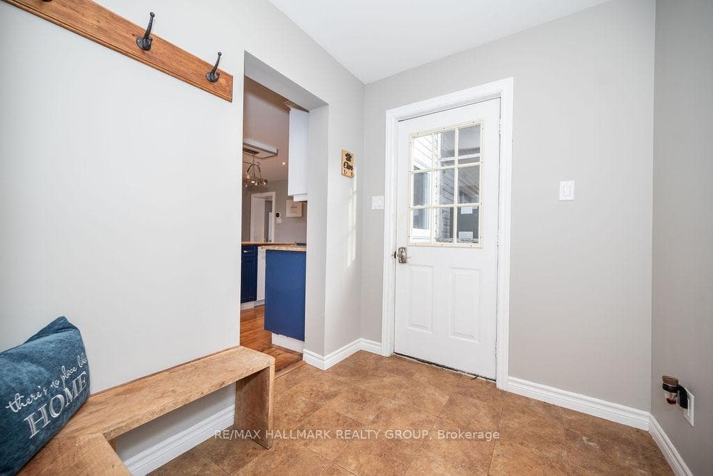 715 River Road photo 3