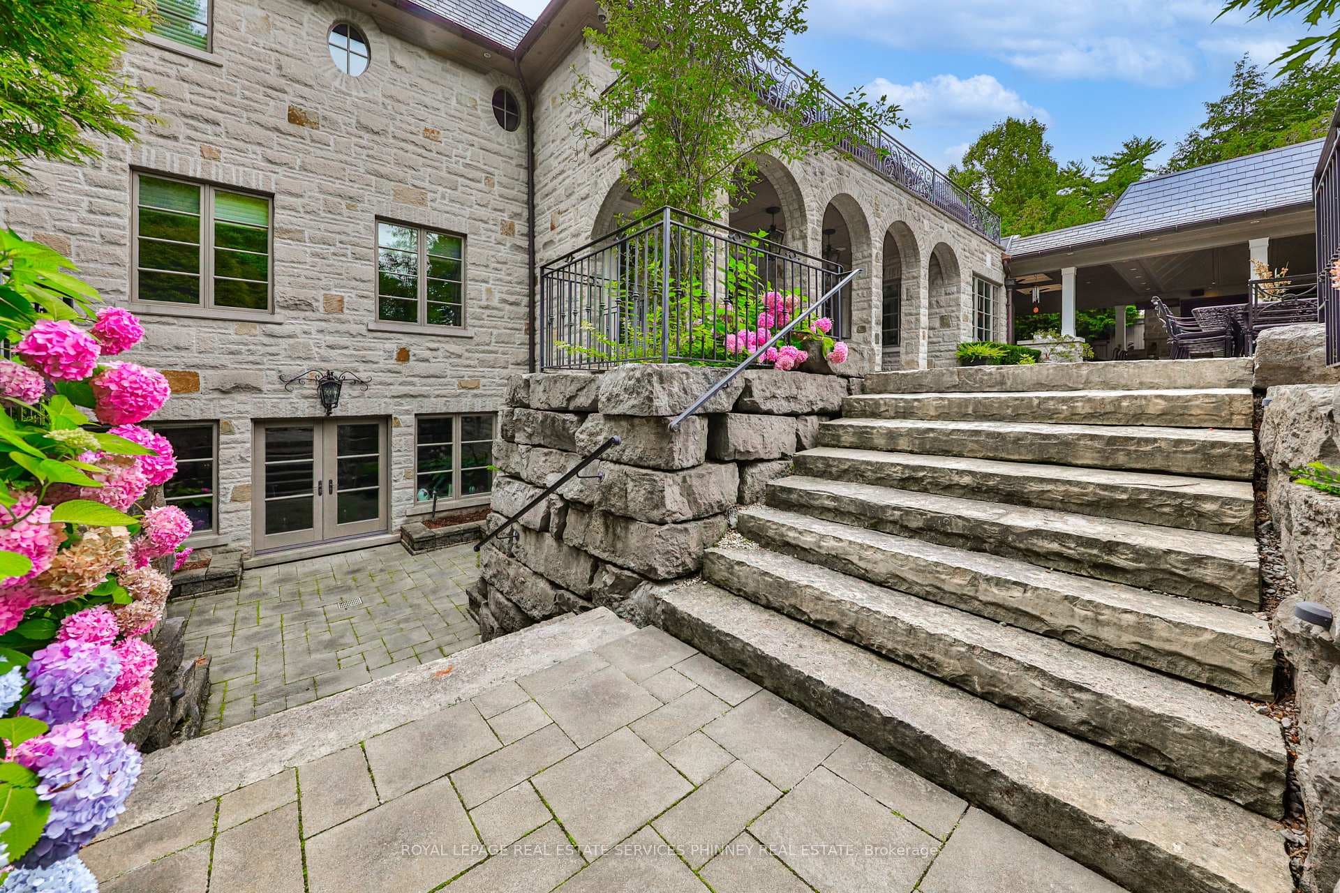 113 Maple Grove Drive photo 37